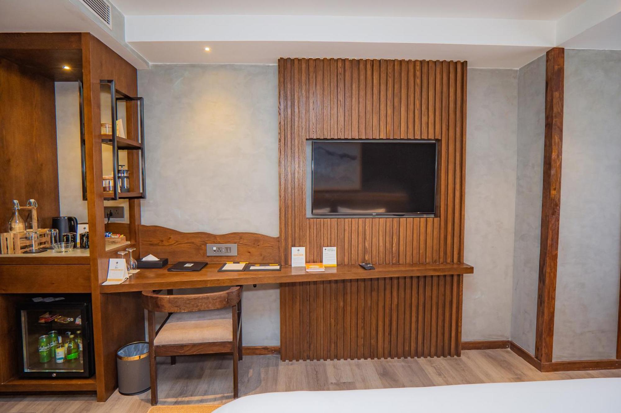 Hotel Barahi Katmandu Dış mekan fotoğraf